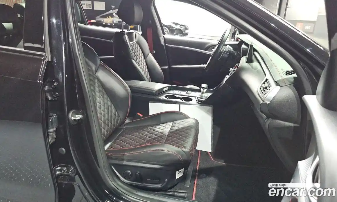 Genesis G70 2021 3.3 автомат (гидро), фото 12