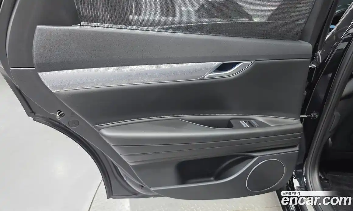 Genesis G80 2023 2.5 автомат (гидро), фото 15