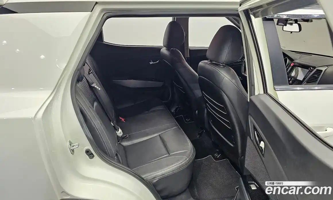 SsangYong TIBOLI 2018 1.6 автомат (гидро), фото 17