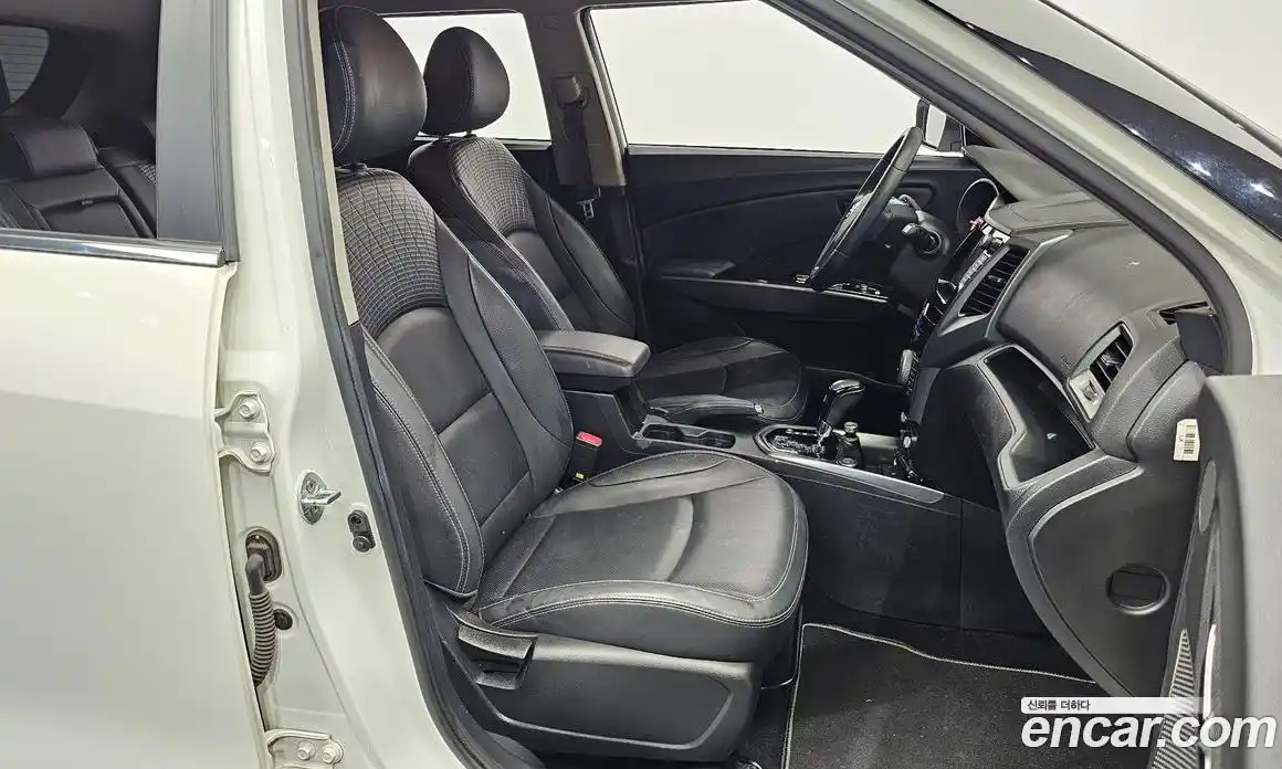 SsangYong TIBOLI 2018 1.6 автомат (гидро), фото 18
