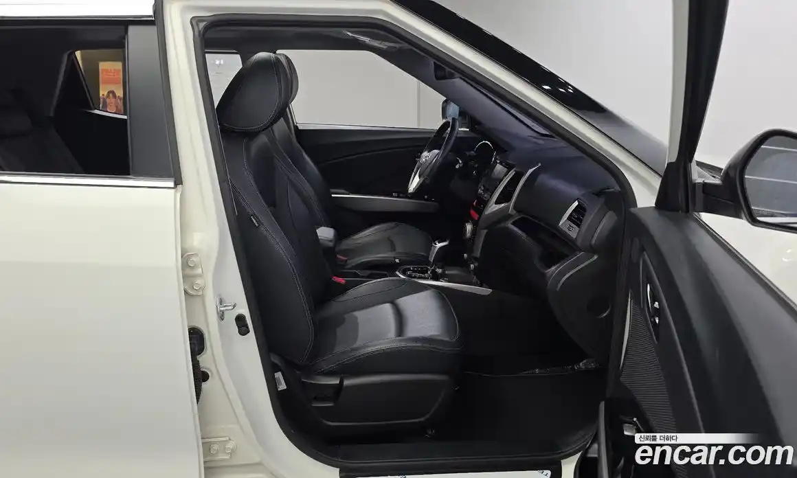 SsangYong TIBOLI 2016 1.6 автомат (гидро), фото 16