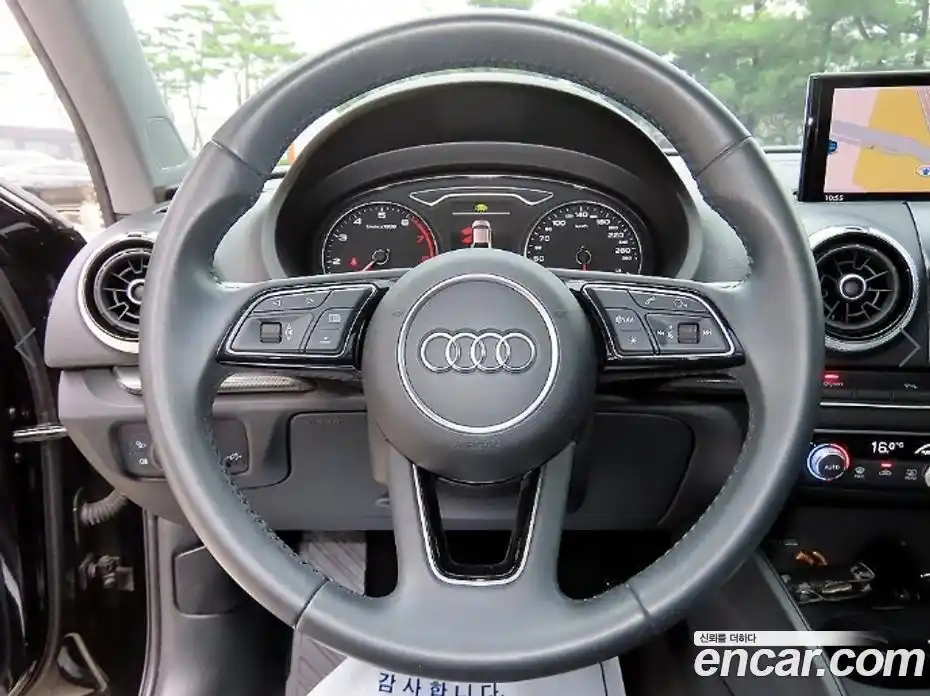 Audi A3 2018 2.0 автомат (гидро), фото 8
