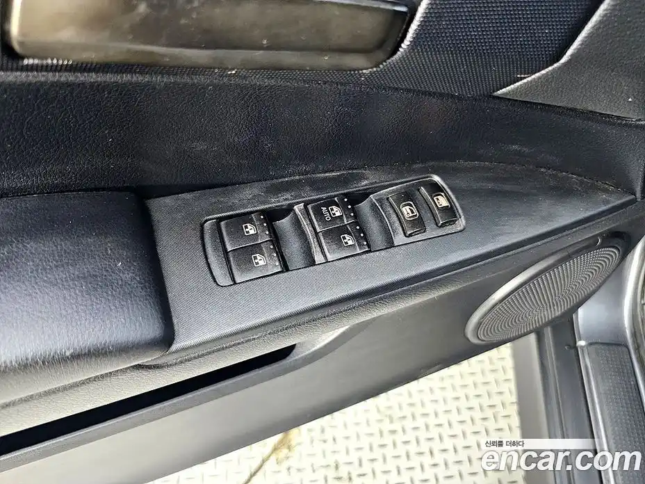 SsangYong Korando 2012 2.0 автомат (гидро), фото 13