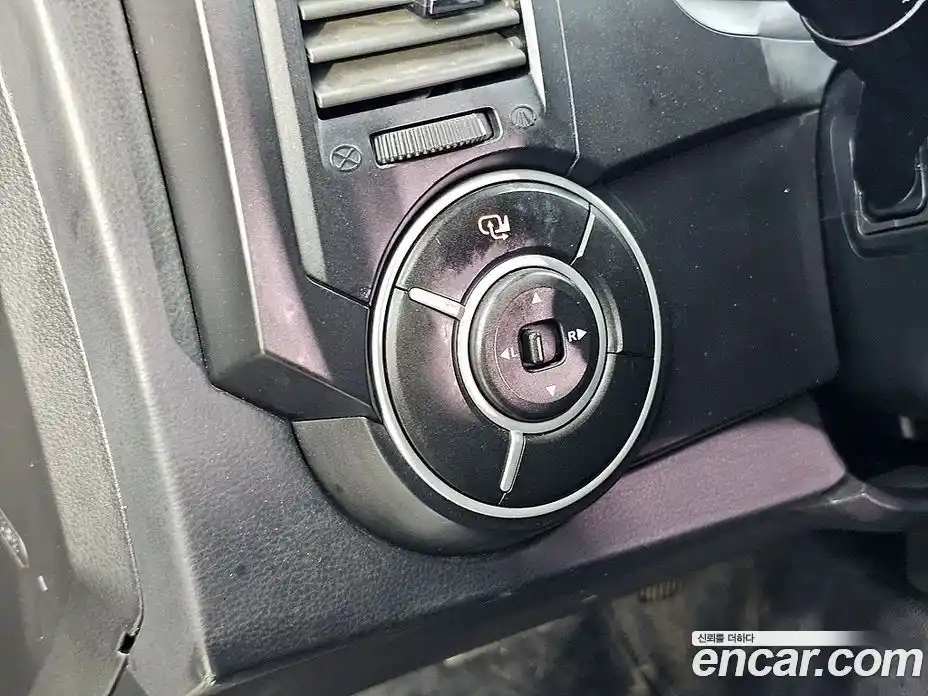 SsangYong Korando 2012 2.0 автомат (гидро), фото 14
