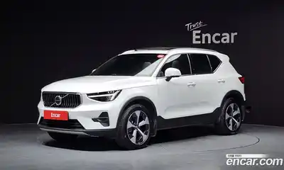 Volvo XC40, 2025, 15 222 км