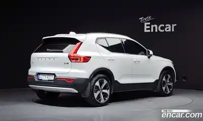 Volvo XC40 2025 2.0 автомат (гидро), миниатюра 2