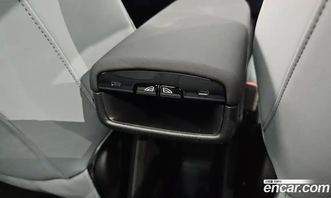 Volvo EX30 2025 0.2 автомат (гидро), фото 29