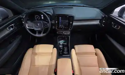 Volvo XC40 2020 2.0 автомат (гидро), миниатюра 7