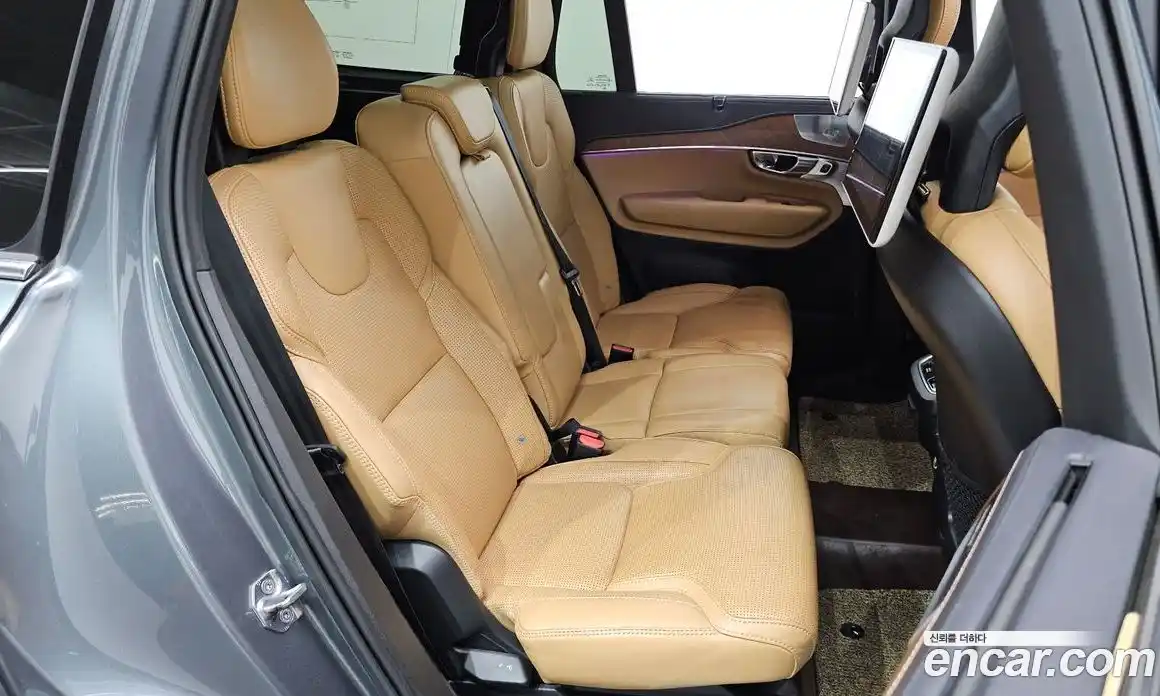 Volvo XC90 2018 2.0 автомат (гидро), фото 12