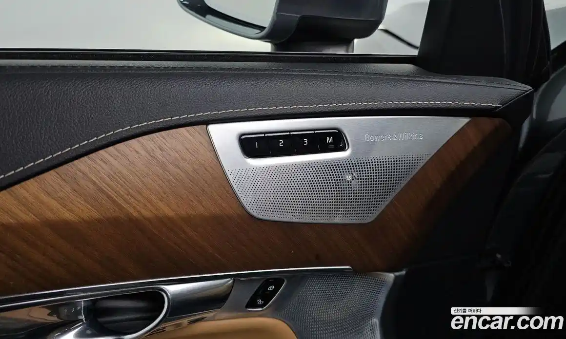 Volvo XC90 2018 2.0 автомат (гидро), фото 18