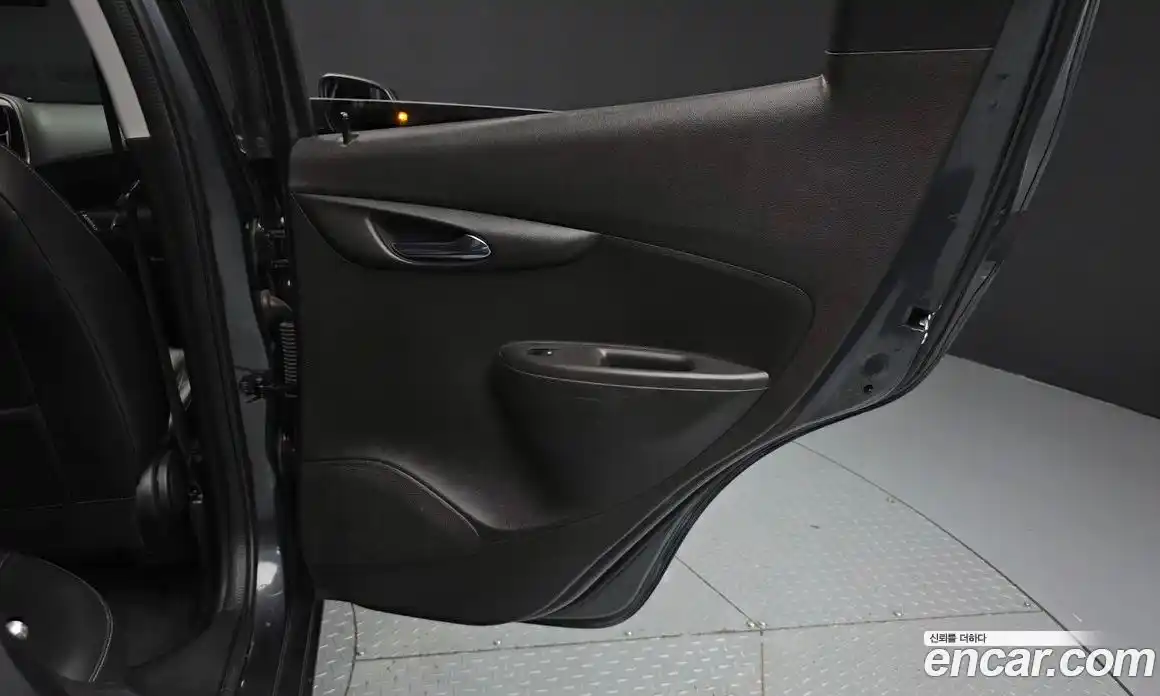 Chevrolet Spark 2020 1.0 автомат (гидро), фото 15