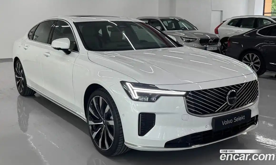 Volvo S90 2026 2.0 автомат (гидро), фото 16