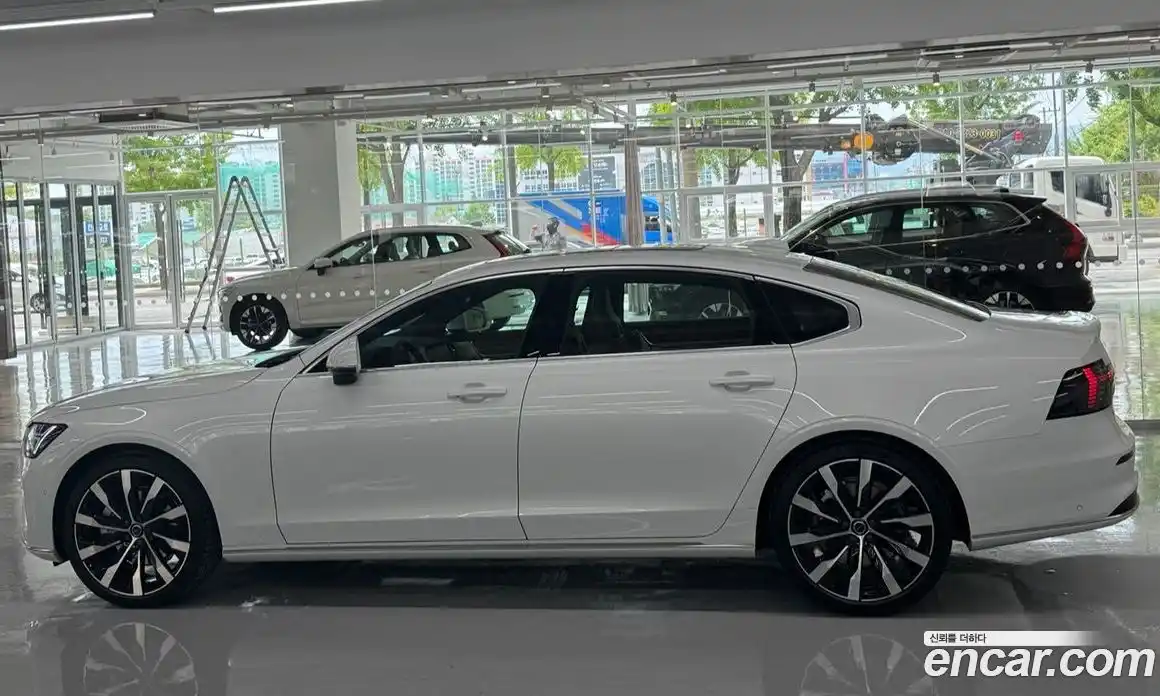 Volvo S90 2026 2.0 автомат (гидро), фото 18