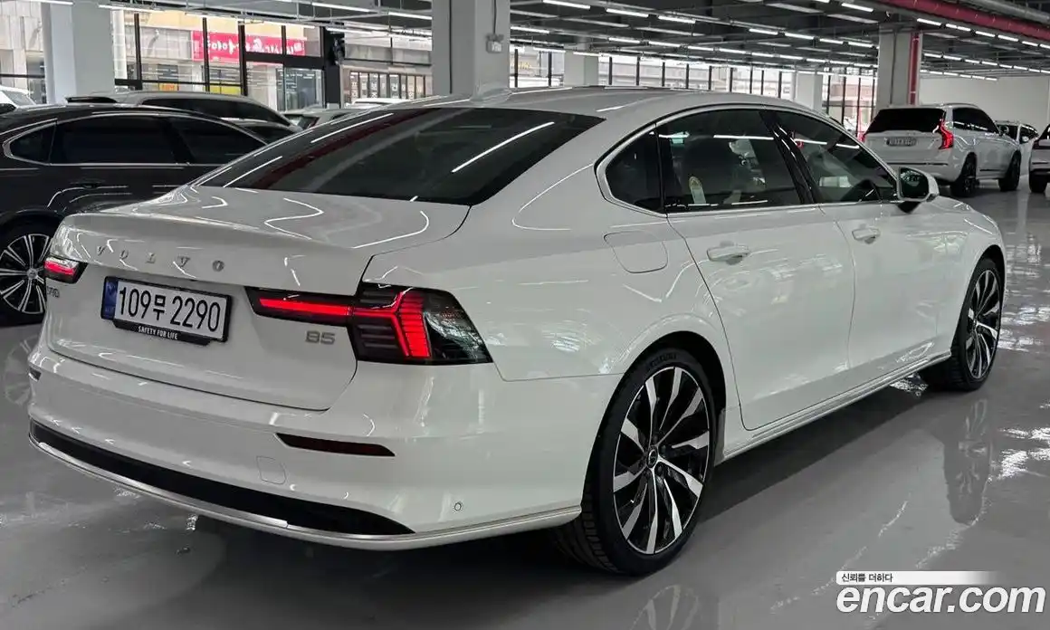 Volvo S90 2026 2.0 автомат (гидро), фото 2