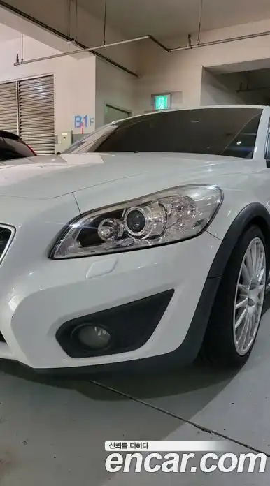Volvo C30 2012 2.5 автомат (гидро), фото 1