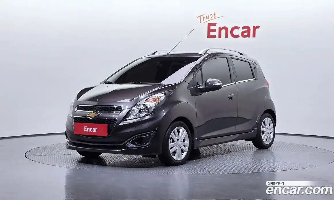 Chevrolet Spark 2015 1.0 автомат (гидро), фото 1