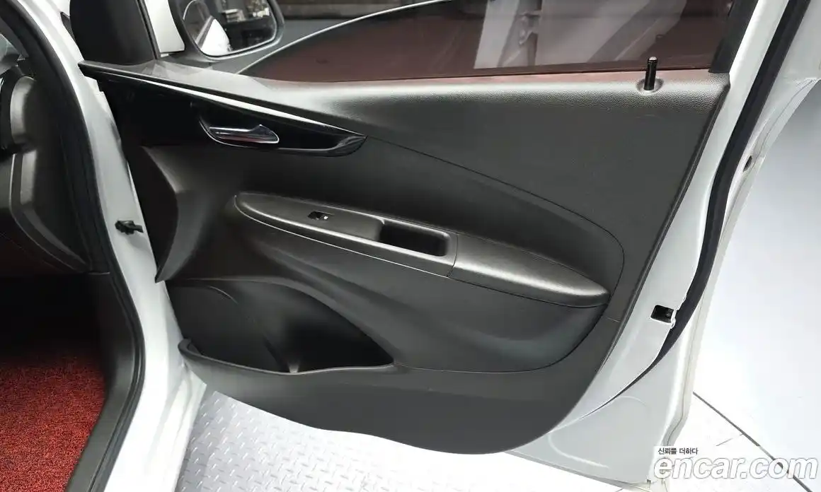 Chevrolet Spark 2016 1.0 автомат (гидро), фото 14