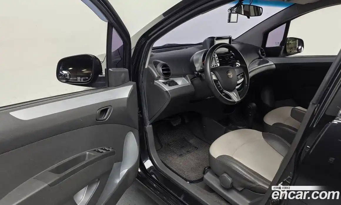Chevrolet Spark 2012 1.0 автомат (гидро), фото 13