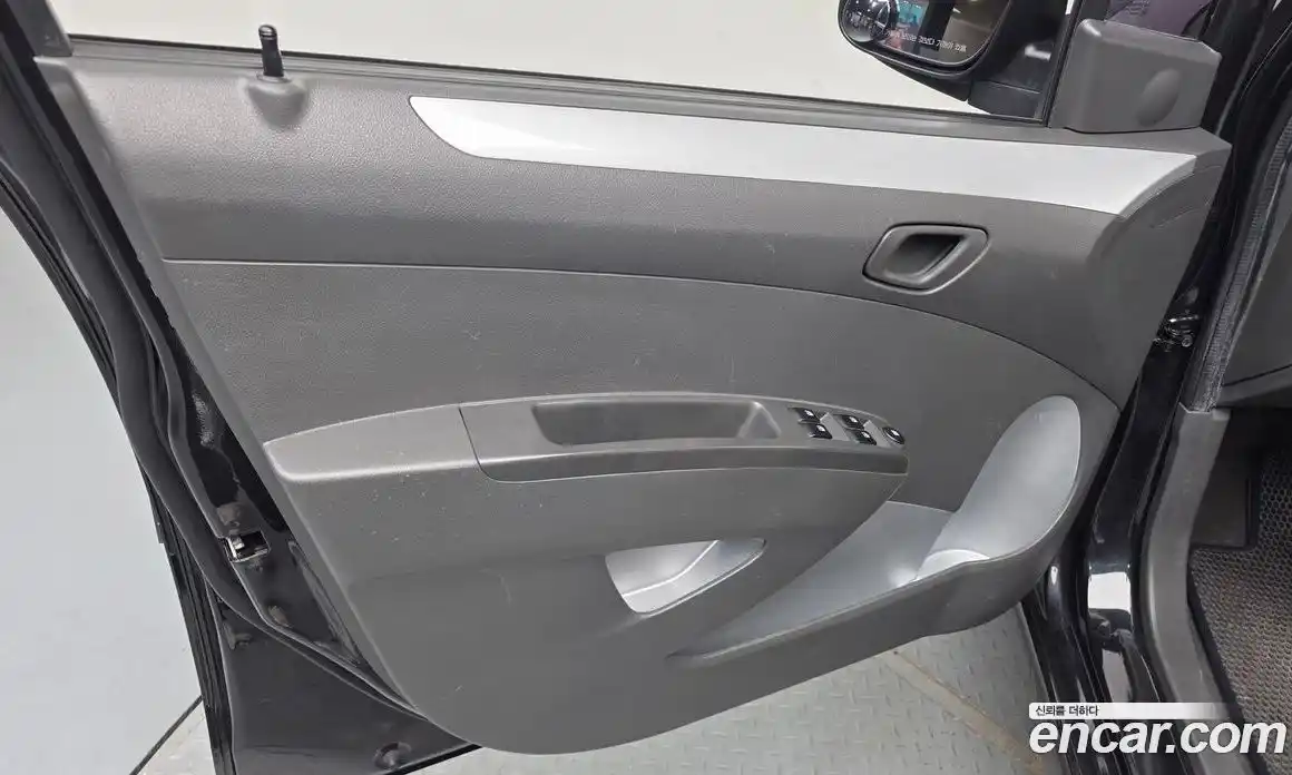Chevrolet Spark 2012 1.0 автомат (гидро), фото 14