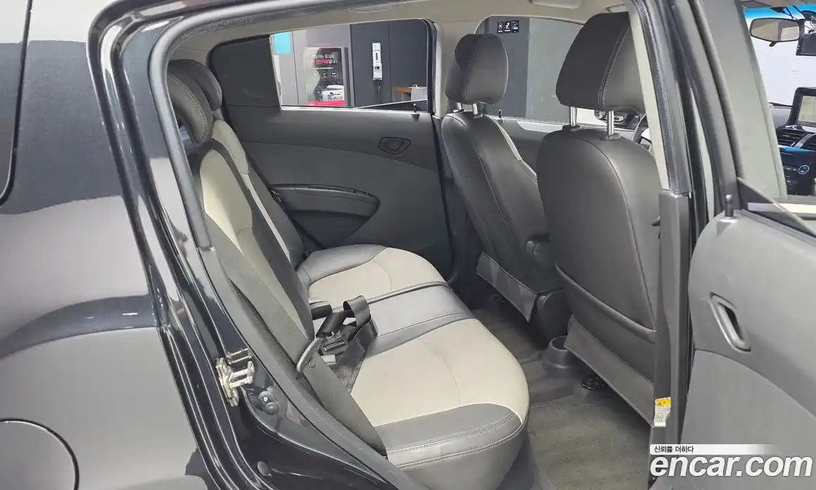 Chevrolet Spark 2012 1.0 автомат (гидро), фото 16