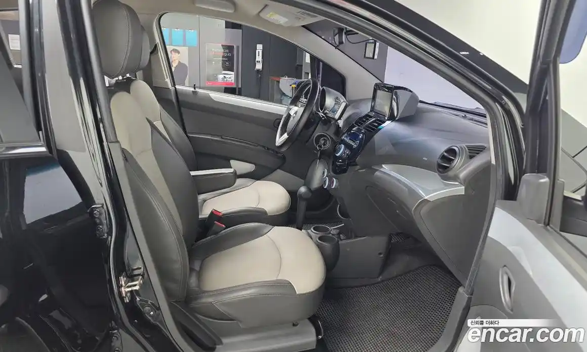 Chevrolet Spark 2012 1.0 автомат (гидро), фото 17
