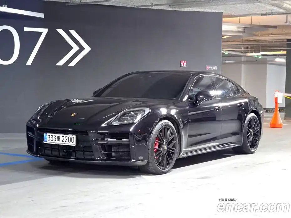 Porsche Panamera 2025 4.0 автомат (гидро), фото 1