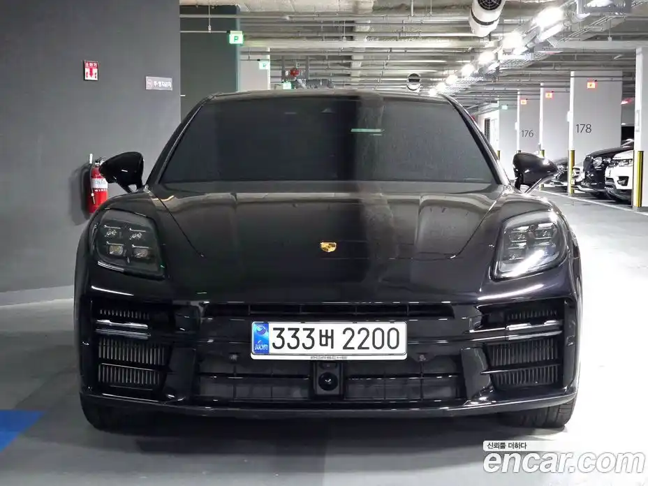 Porsche Panamera 2025 4.0 автомат (гидро), фото 2