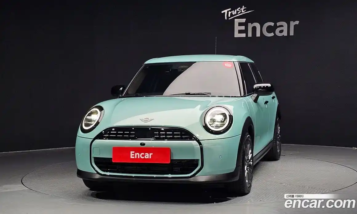 Mini Cooper 2025 2.0 автомат (гидро), фото 3