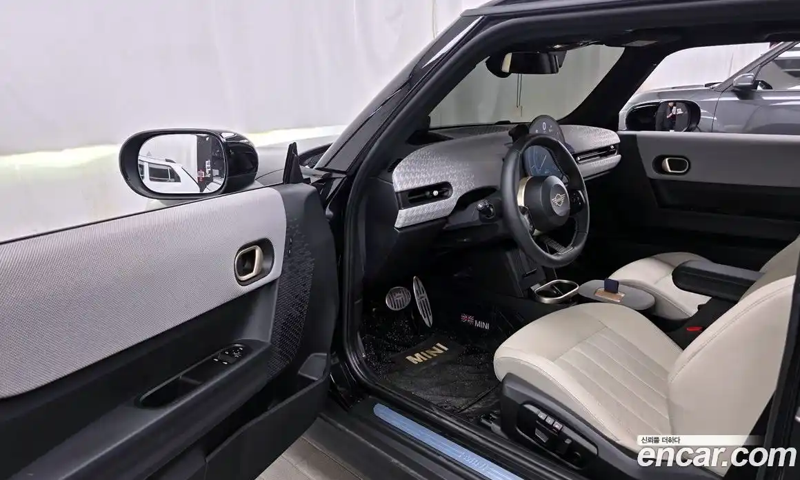 Mini Cooper 2024 2.0 автомат (гидро), фото 13