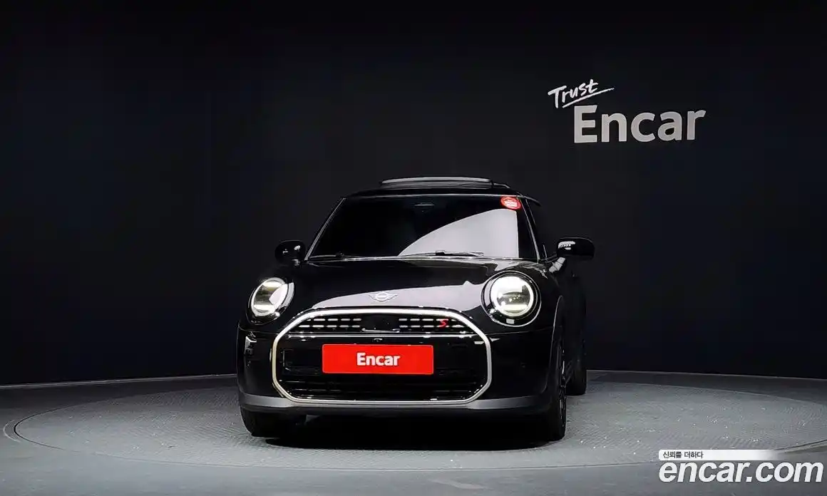 Mini Cooper 2024 2.0 автомат (гидро), фото 3