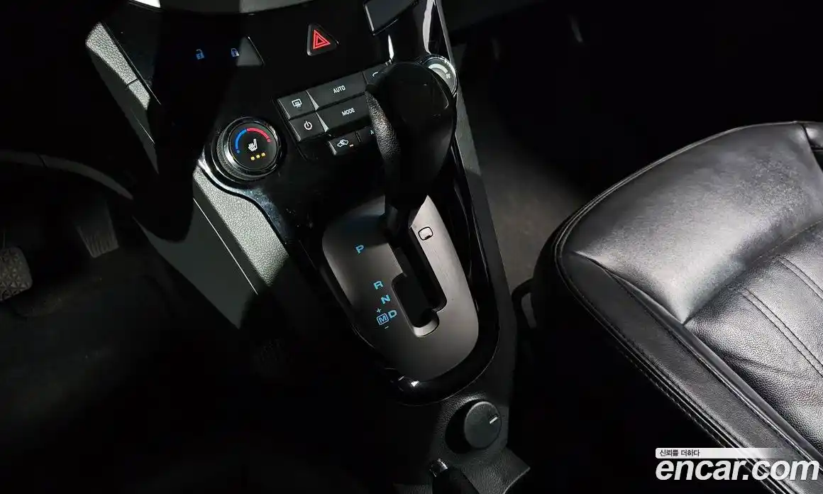 Chevrolet Orlando 2013 2.0 автомат (гидро), фото 9
