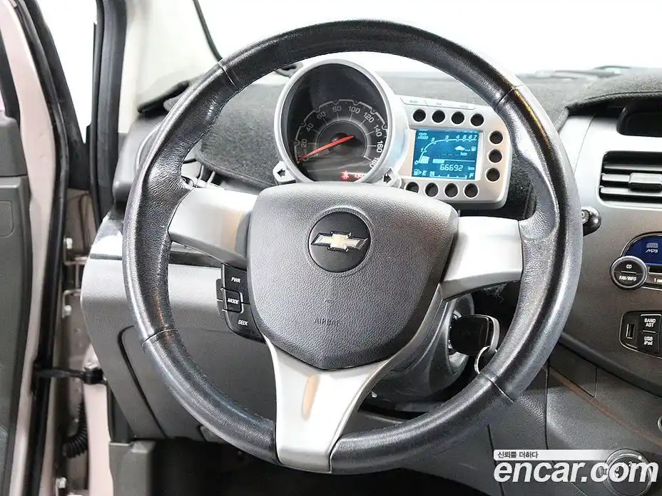 Chevrolet Spark 2012 1.0 автомат (гидро), фото 16