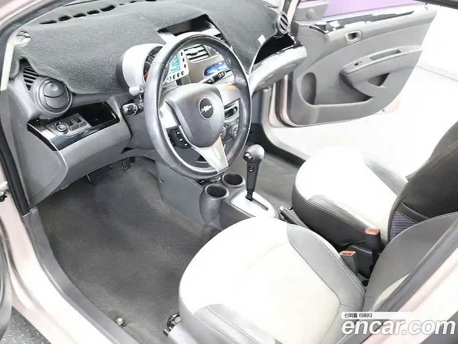 Chevrolet Spark 2012 1.0 автомат (гидро), фото 18