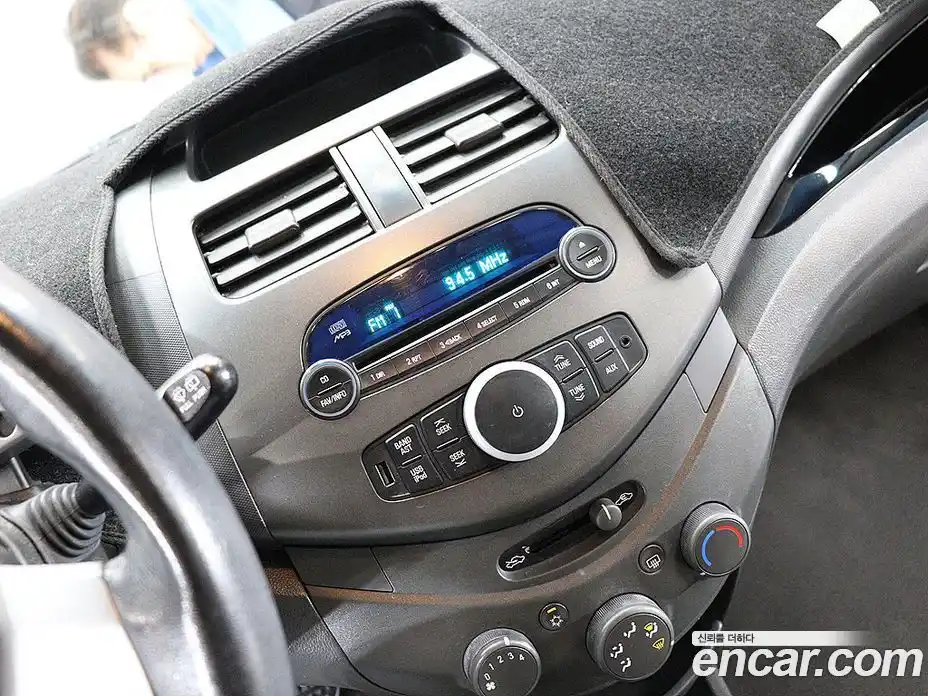 Chevrolet Spark 2012 1.0 автомат (гидро), фото 7
