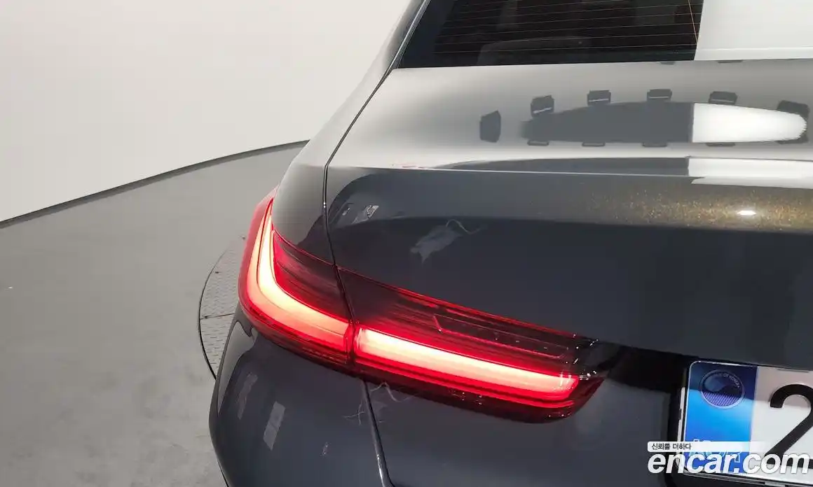 BMW 3 серия 2025 2.0 автомат (гидро), фото 9