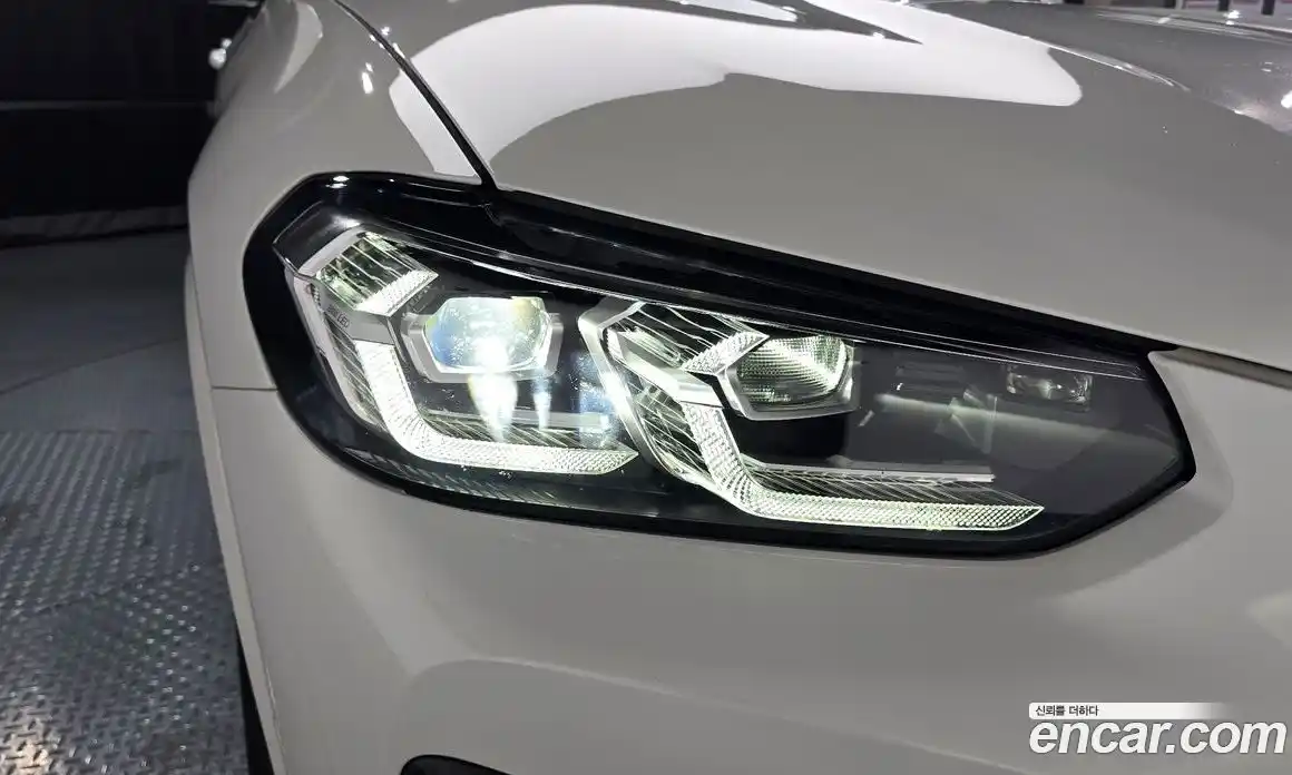 BMW X4 2022 2.0 автомат (гидро), фото 8