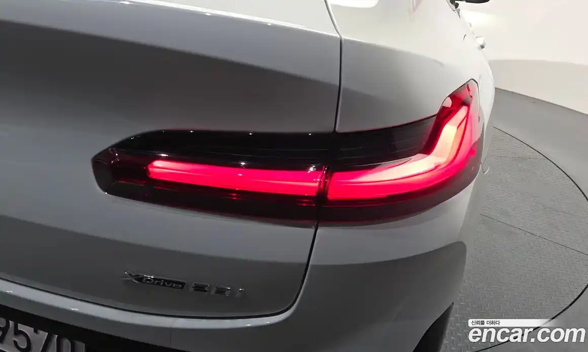 BMW X4 2022 2.0 автомат (гидро), фото 9