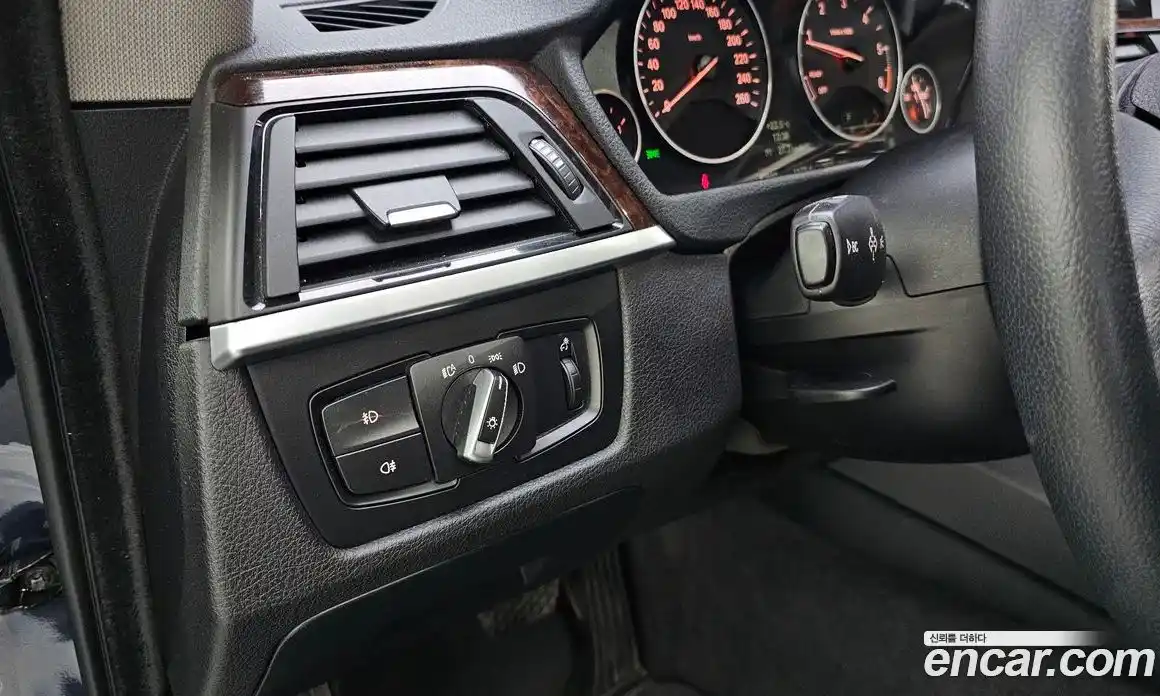 BMW 3 серия 2014 2.0 автомат (гидро), фото 23