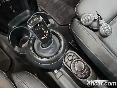 Mini Cooper 2023 1.5 автомат (гидро), миниатюра 9