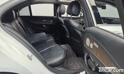 Mercedes-Benz E-Class 2018 2.0 автомат (гидро), миниатюра 12
