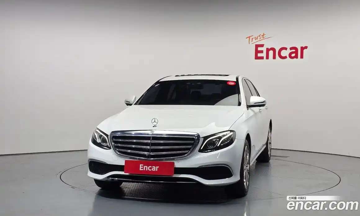 Mercedes-Benz E-Class 2018 2.0 автомат (гидро), фото 3