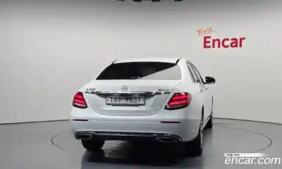 Mercedes-Benz E-Class 2018 2.0 автомат (гидро), миниатюра 4