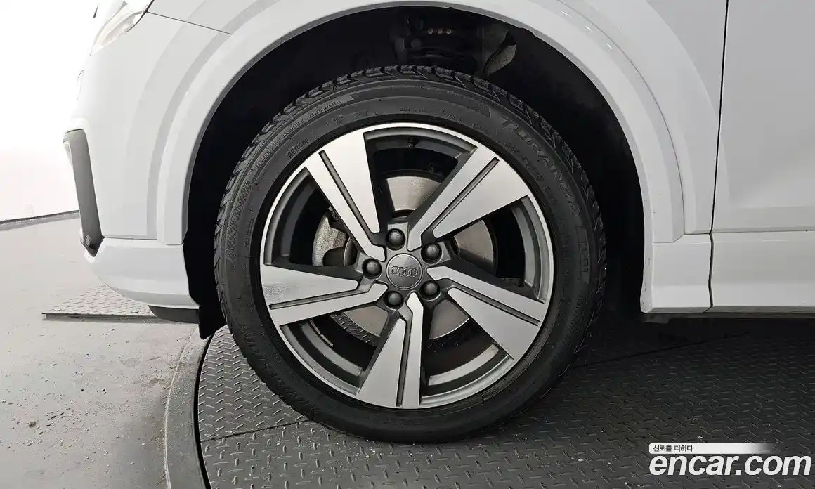 Audi Q2 2020 2.0 автомат (гидро), фото 5