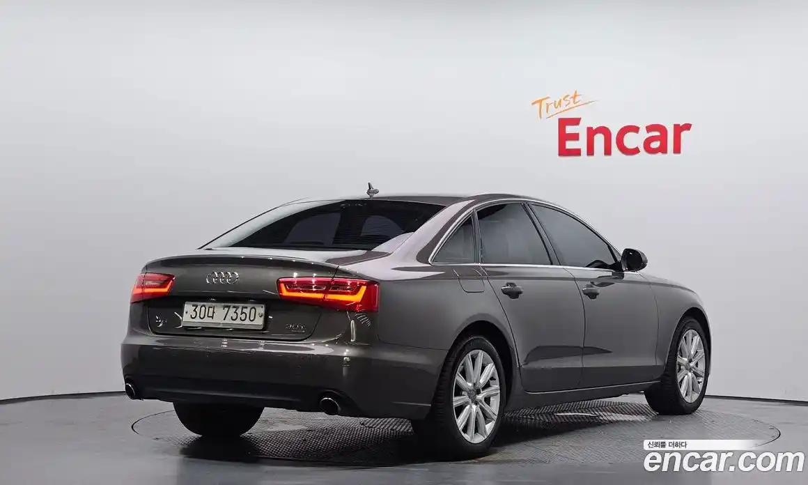 Audi A6 2012 3.0 автомат (гидро), фото 2