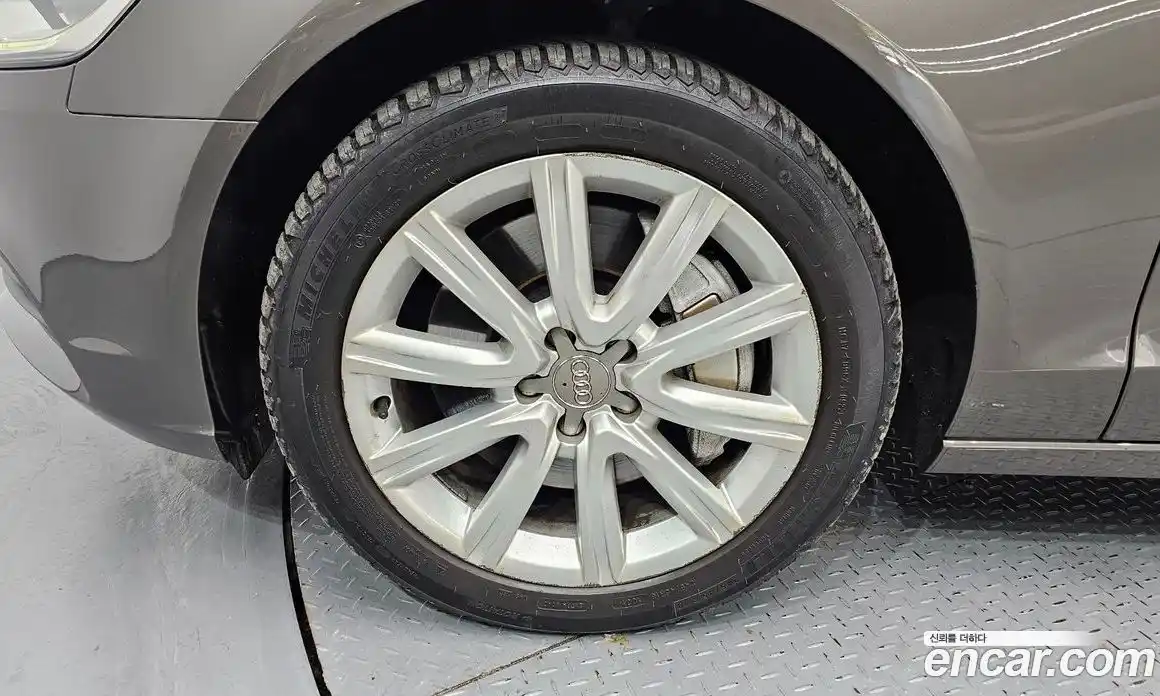 Audi A6 2012 3.0 автомат (гидро), фото 5