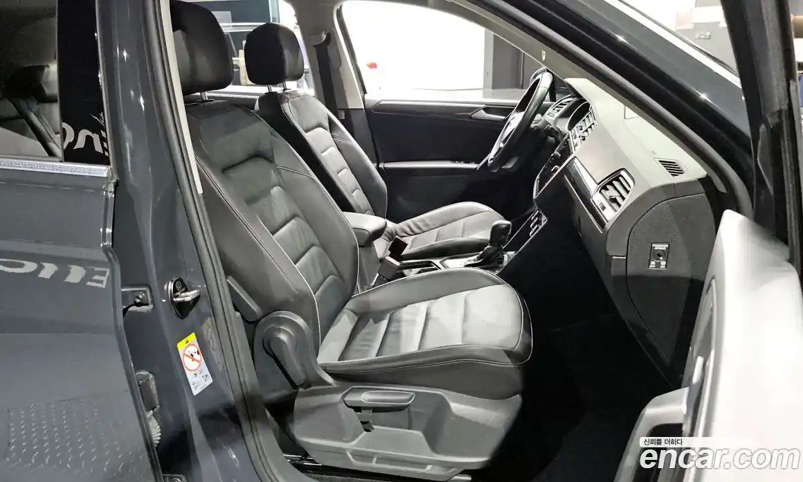 Volkswagen Tiguan 2020 2.0 автомат (гидро), фото 12