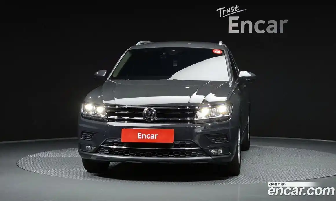 Volkswagen Tiguan 2020 2.0 автомат (гидро), фото 3