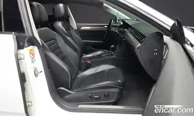 Volkswagen Arteon 2019 2.0 автомат (гидро), миниатюра 11