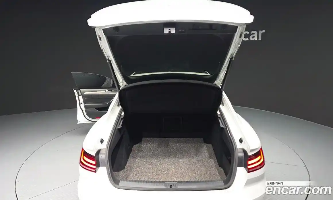 Volkswagen Arteon 2019 2.0 автомат (гидро), фото 20