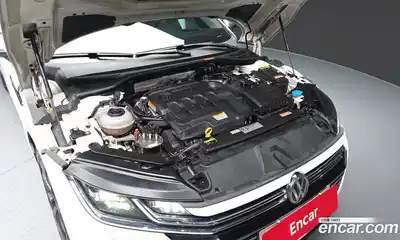Volkswagen Arteon 2019 2.0 автомат (гидро), миниатюра 6